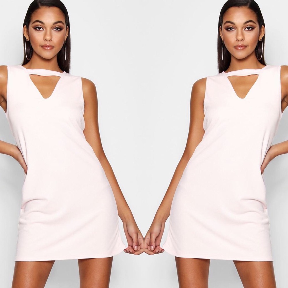 Boohoo Light Pink V Cut Out Detail Shift Dress